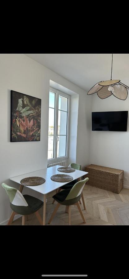 La Marine Apartment Deauville Exterior photo